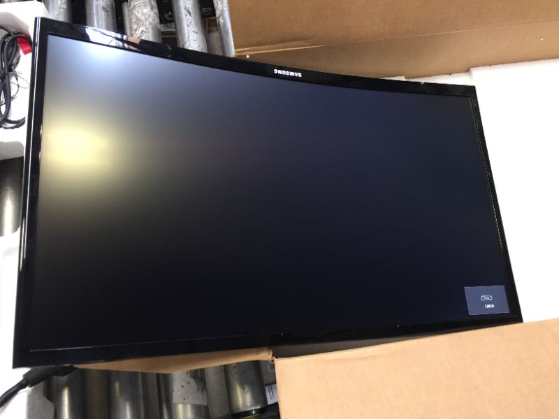 Photo 6 of Samsung 24" Curved LED Monitor Full HD 1920x1080 Resolution
