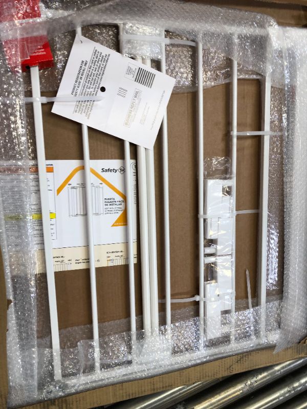 Photo 1 of Safety 1st Easy Install Walk Thru Gate, White