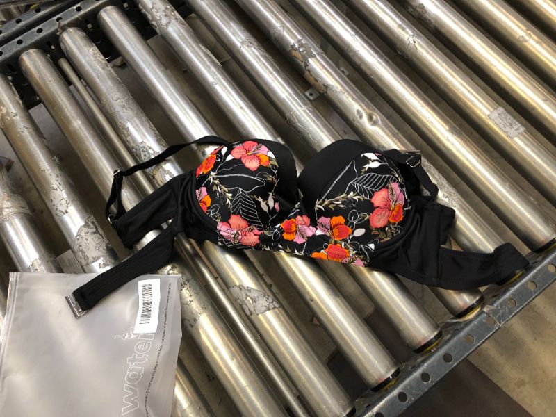 Photo 2 of Black Floral Plus Size Bikini Top sz 1X
