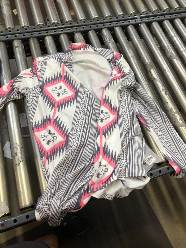 Photo 1 of Women's shawl sz L 