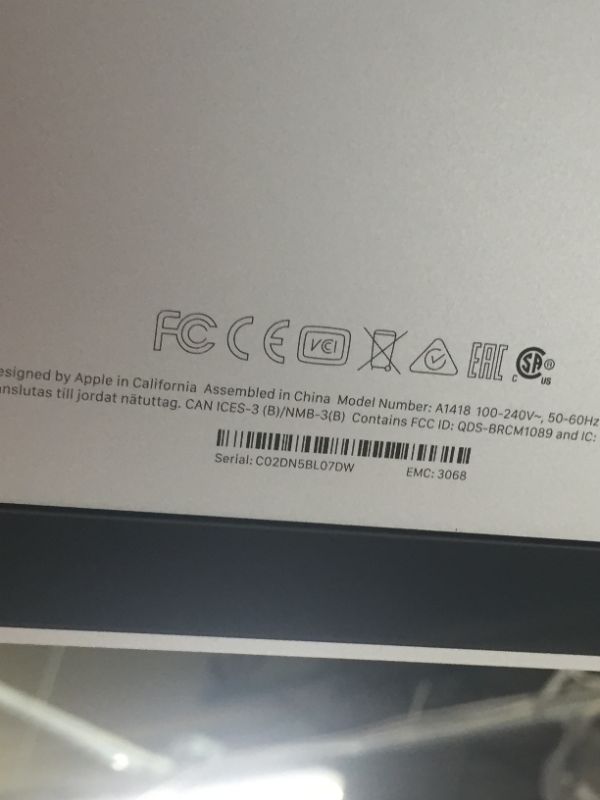 Photo 1 of Apple iMac (21.5-inch, 8GB RAM, 256GB SSD Storage) 2020

