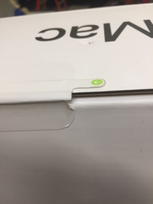 Photo 1 of Apple iMac (21.5-inch, 8GB RAM, 256GB SSD Storage) 2020

