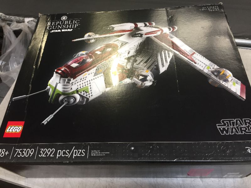 Photo 2 of LEGO Star Wars Republic Gunship 75309 Building Kit; Cool, Ultimate Collector Series Build-and-Display Model (3,292 Pieces)
