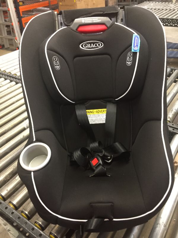 Photo 3 of Graco Admiral 65 Convertible Car Seat, Studio
