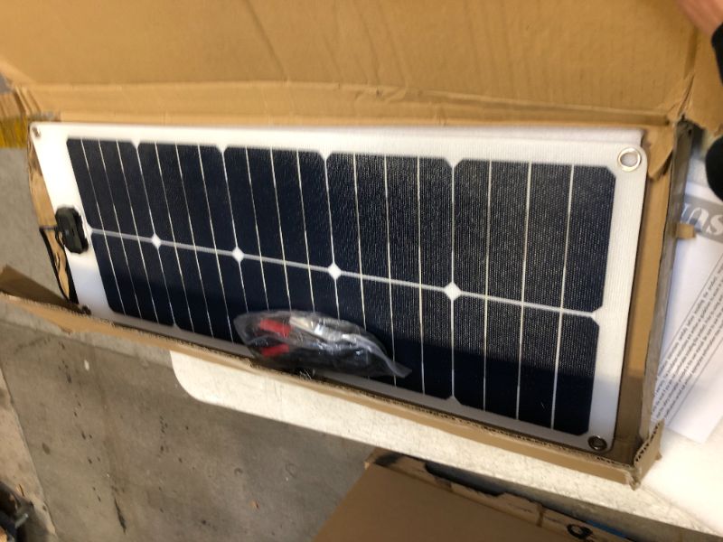 Photo 2 of BC-30W Poly Solar Battery Charger
