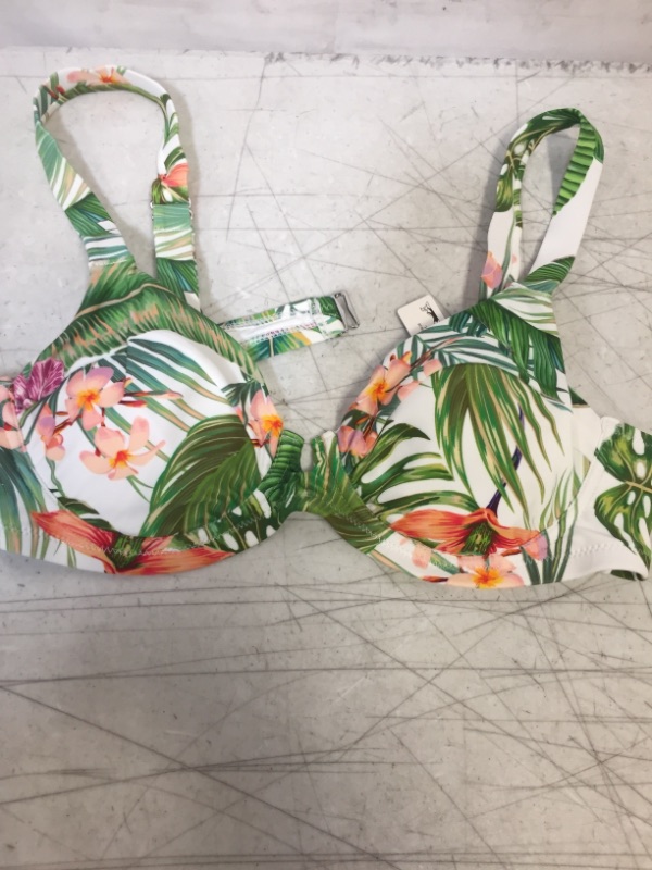 Photo 1 of CUPSHE BIKINI TOP ONLY FLORAL, SIZE XL