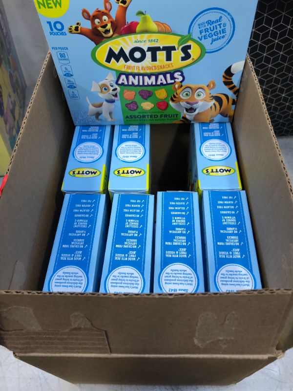 Photo 1 of 8 PACK OF FRUIT SNACKS 