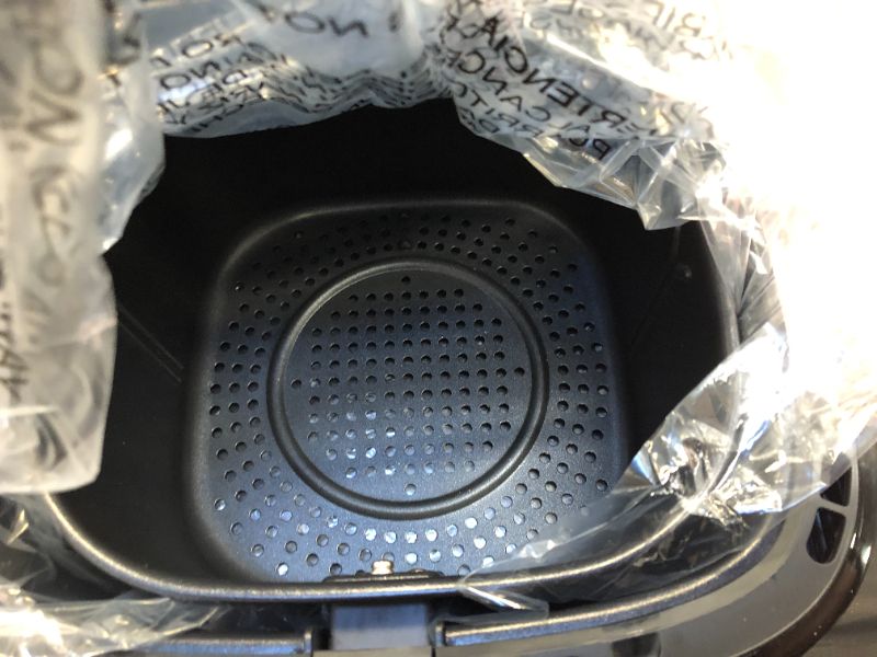 Photo 7 of  Air Fryer Large 6 Quart 1750W Oven with Touch Control Panel Auto Shut Off Black