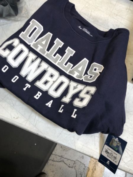 Photo 1 of DALLAS COWBOYS CREWNECK SIZE LARGE LONG SLEEVE