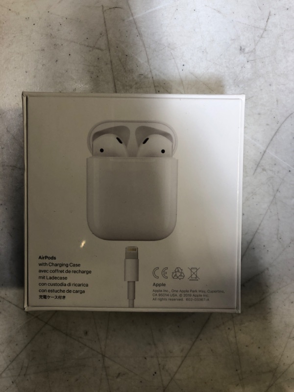 Photo 3 of Apple AirPods (2nd Generation)
