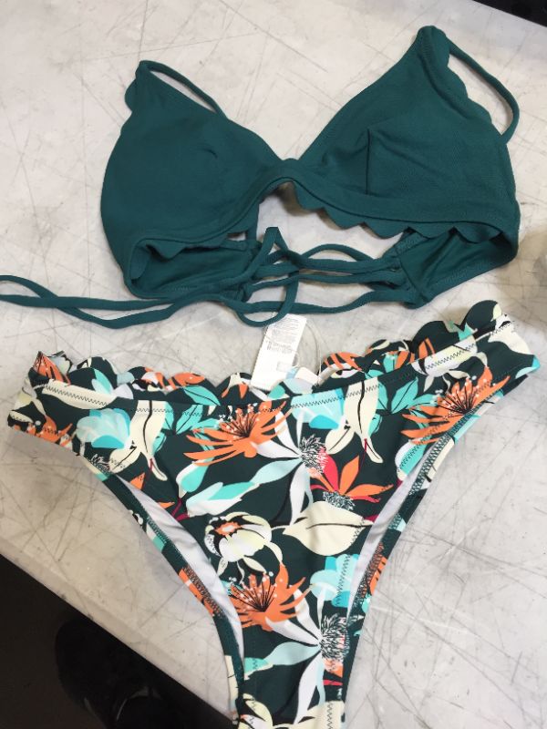 Photo 2 of Green Scalloped Edge V-Neck Printed Bottom Bikini MEDIUM