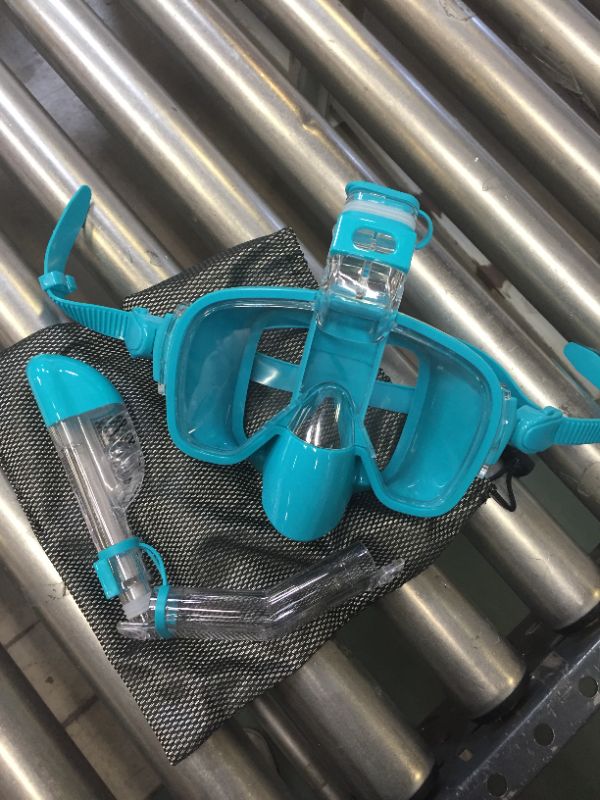 Photo 1 of snorkel scuba mask