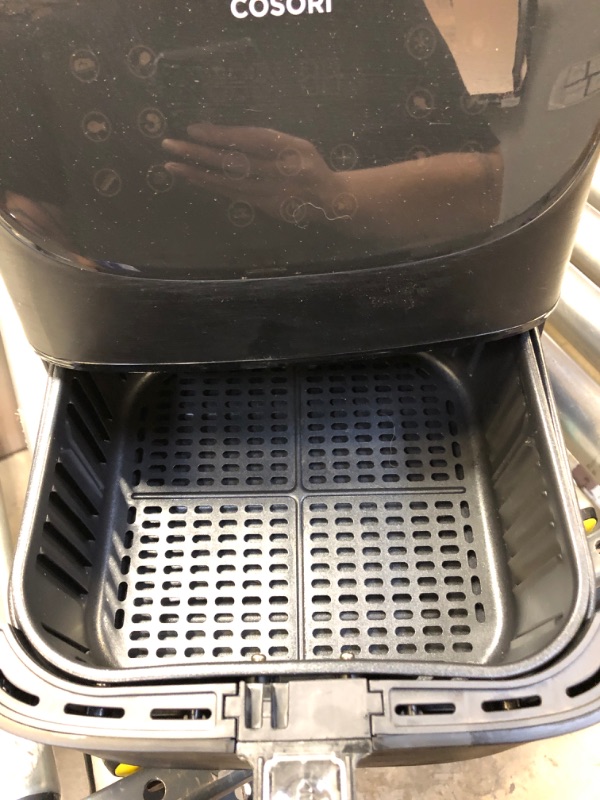 Photo 3 of Cosori Air Fryer,Max XL 5.8 Quart,1700-Watt Electric Hot Air Fryers Oven