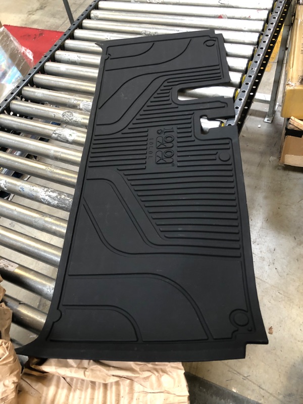 Photo 2 of 10L0L Golf Cart Floor Mat for Yamaha G29 Drive/Drive 2,high Temperature Resistant Silica Gel Mat,8mm Thick Not Deformed Non-Slip Non Curl up Odorless Golf Cart Floor Liner Mat
