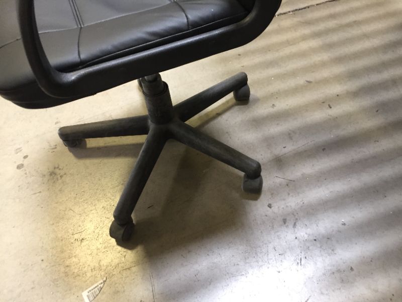 Photo 2 of OFFICE CHAIR (DIRT AND SCRATCHES ON ITEM)