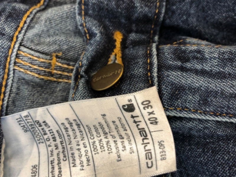 Photo 2 of jeans mens carhartt size 40 x 30 