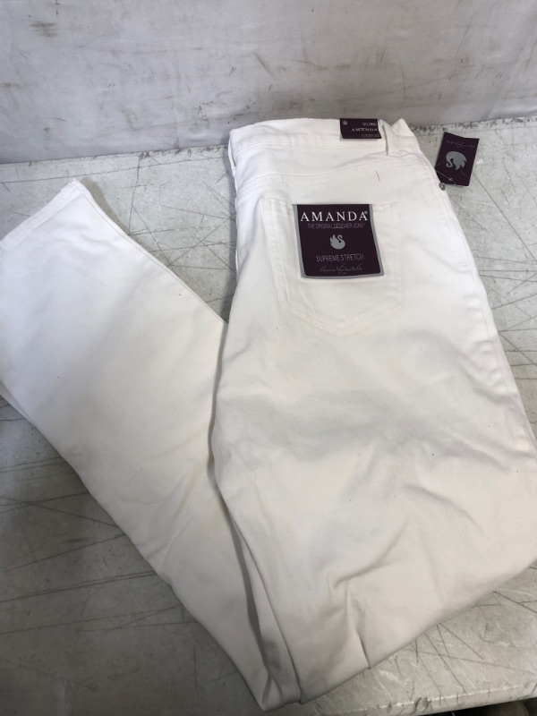 Photo 2 of Gloria Vanderbilt Women's Denim Pants and Jeans - Vintage White Amanda Straight-Leg Jeans - Women size 12 
