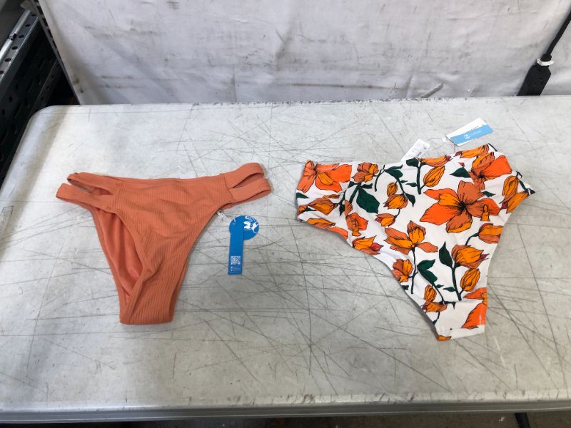 Photo 1 of Cupshe bathing suit bottoms 0x and m
