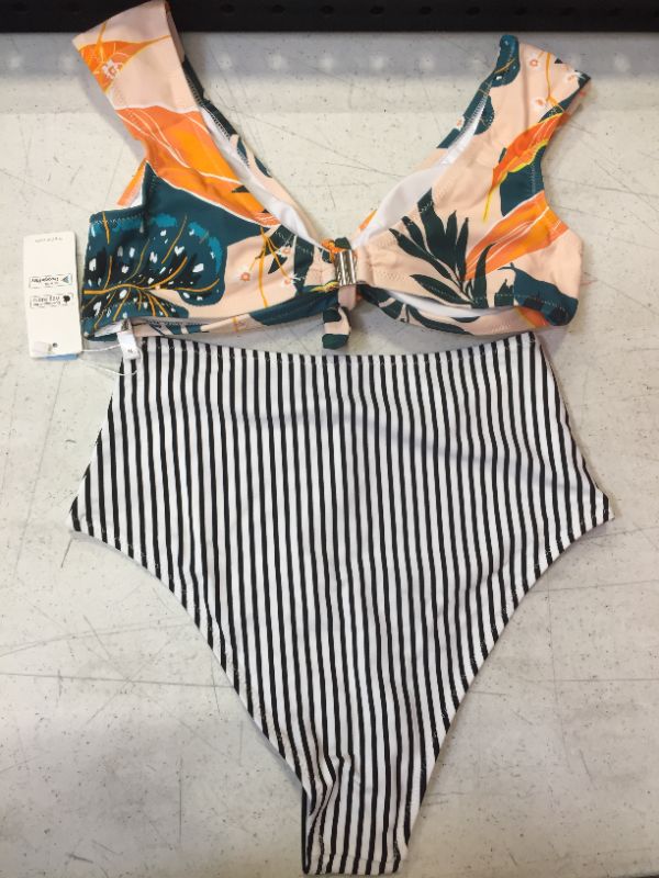 Photo 2 of Cupshe M size 2 piece swim suit 