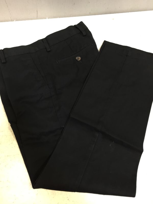 Photo 2 of Amazon Essentials Men's Slim-fit Wrinkle-Resistant Flat-Front Chino Pant Size 29x29