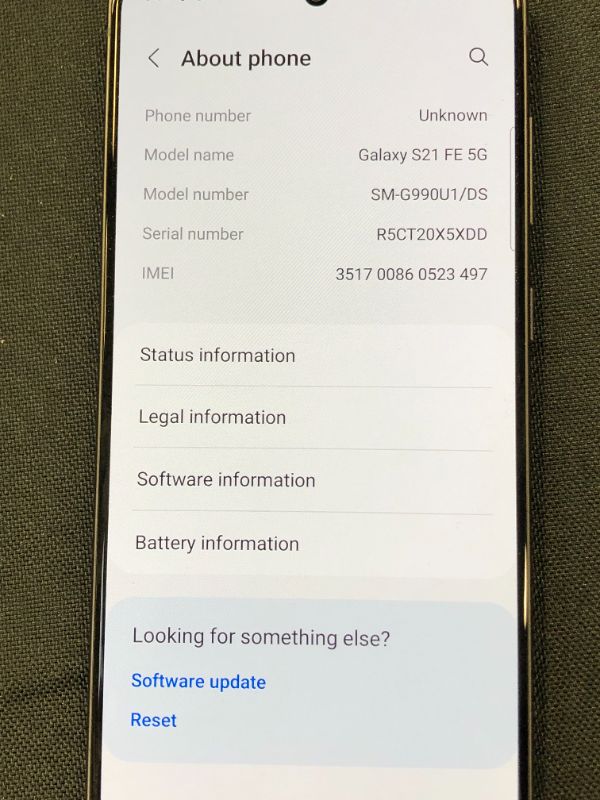 Photo 8 of Samsung Galaxy S21 FE 5G Unlocked (128GB) - Graphite

