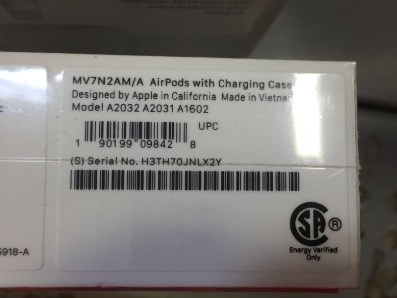 Photo 2 of Apple AirPods (2nd Generation)+++factory sealed