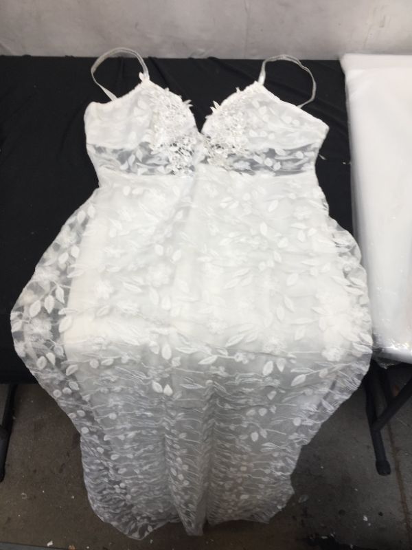 Photo 1 of WOMEN'S WHITE LACE DRESS SIZE SMALL