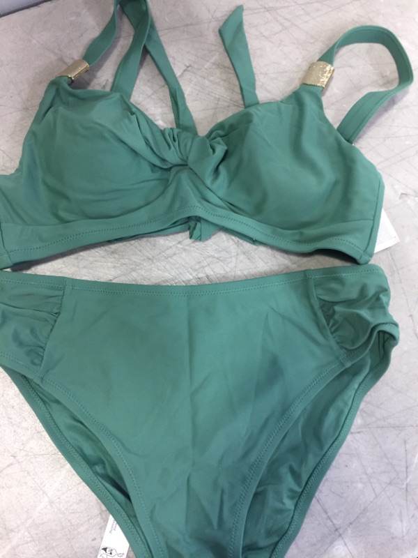 Photo 1 of Green 2 piece bathing suit swimsuit swimwear Size Medium