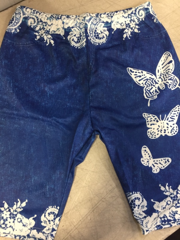 Photo 1 of Blue Butterfly design Shorts Size XL Kids size