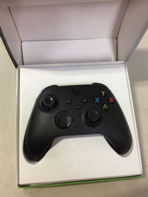 Photo 2 of Xbox Core Wireless Controller – Carbon Black MISSING CHARGER 