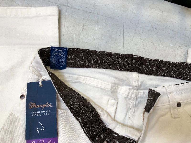 Photo 2 of Wrangler Q-Baby White Jeans White 9X32