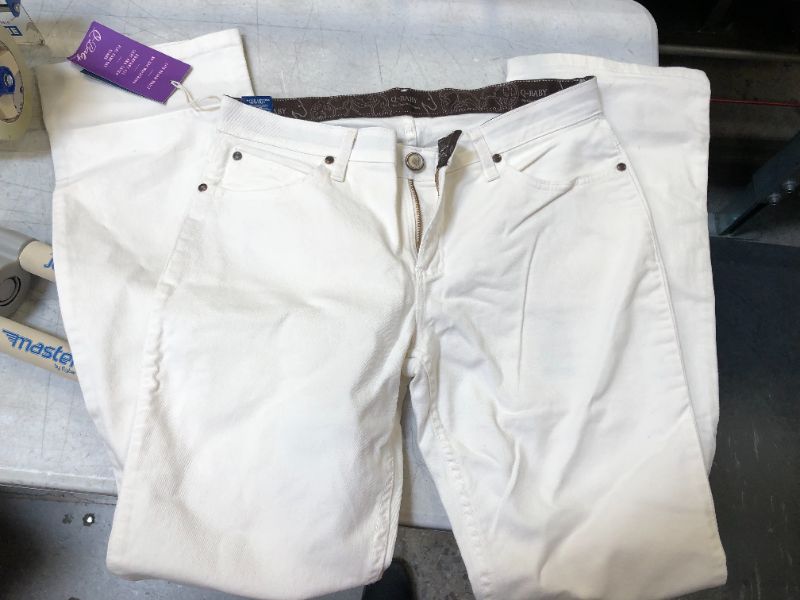 Photo 3 of Wrangler Q-Baby White Jeans White 9X32
