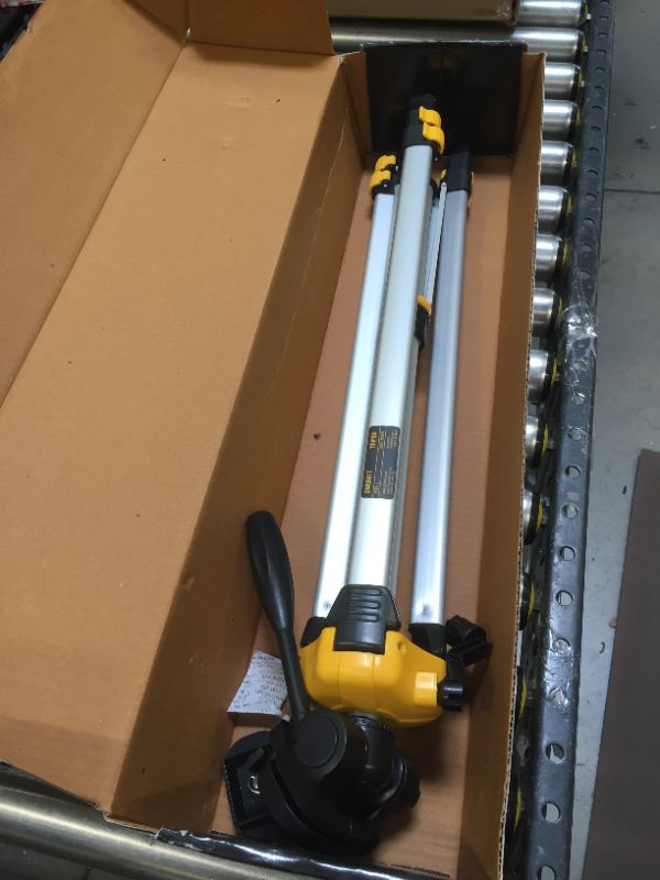 Photo 2 of dewalt dw0881t laser tripod with tilting head