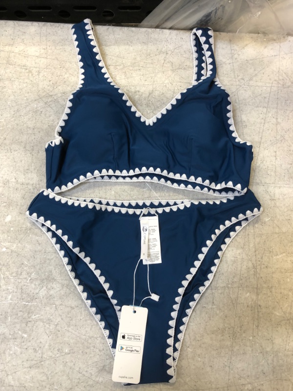 Photo 1 of cupshe womens bathing suit size in image 