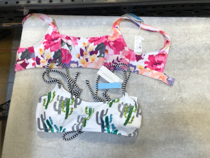 Photo 1 of Cupshe women's bikini tops 2 pack 