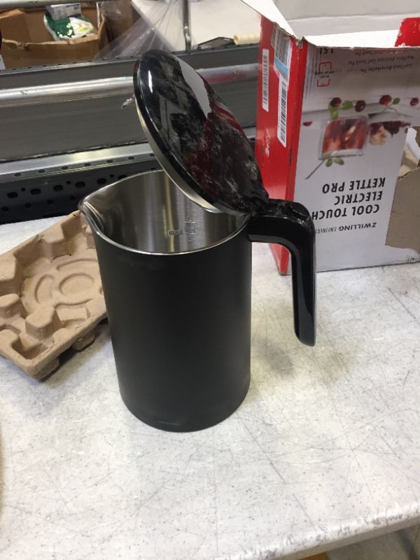 Photo 5 of ZWILLING - Enfinigy 50-Oz. Cool Touch Kettle Pro - Black
