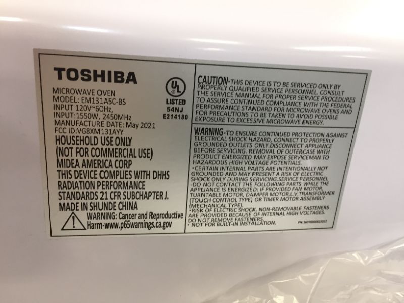 Photo 6 of Toshiba EM131A5C-BS Microwave Oven with Smart Sensor, Easy Clean Interior, ECO Mode and Sound On/Off, 1.2 Cu Ft, Black Stainless Steel
