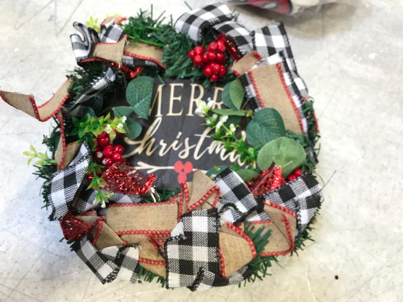 Photo 1 of 9inch christmas wreath