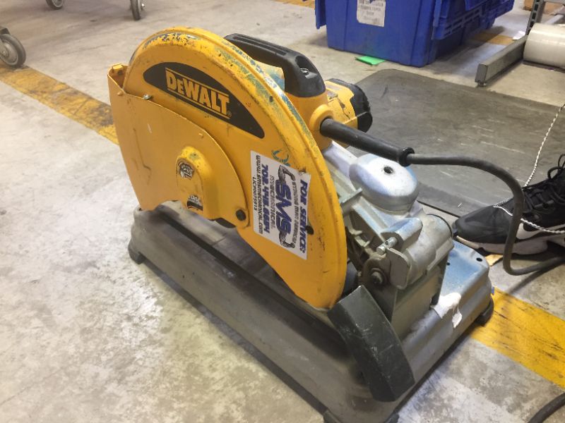 Photo 6 of dewalt chop saw d33715