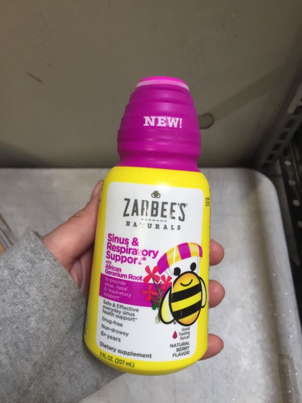 Photo 2 of ZarBee's Naturals Sinus & Respiratory Support Liquid Natural Berry - 7.0 Fl Oz
exp 05/2022 (factory sealed)