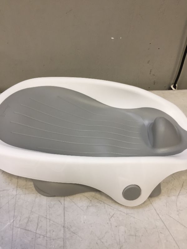Photo 1 of SUMMER BBAY SEAT FOR TUB WHITE AND GREY
