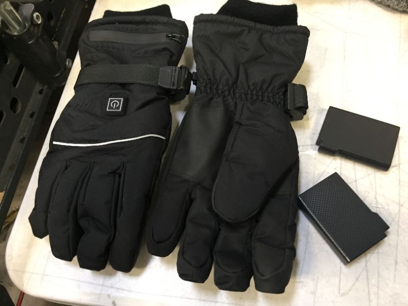 Photo 1 of  Heated Gloves USB Heated Rechargeable large size --batteries included 