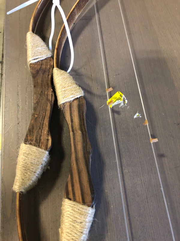 Photo 1 of FSFF Enhanced Wooden Bow and Arrow for Kids 2-Bows 2-Four Arrow quivers 14-Arrows w/ Feathers 10-Large Targets & 2-armguards 1 Carrying Bag
Great Archery Set for Youth boy / Girl Beginner Archery Set for Kids