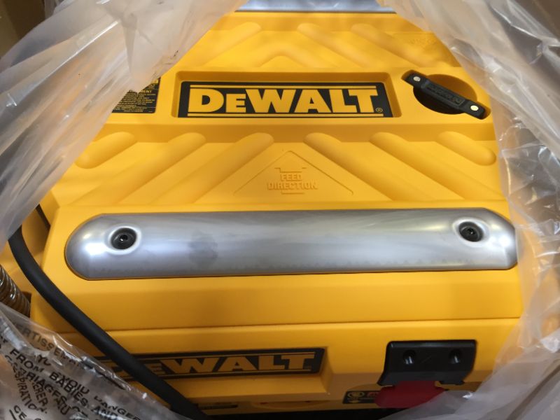 Photo 6 of DEWALT 13-Inch Thickness Planer - Three Knife, Two speed, DW735X model with Replaceable Knives
Unable to Test