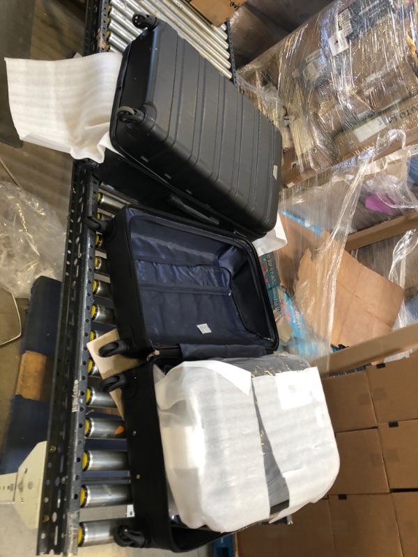 Photo 2 of COOLIFE Luggage 3 Piece Set Suitcase Spinner Hardshell Lightweight TSA Lock 4 Piece Set
