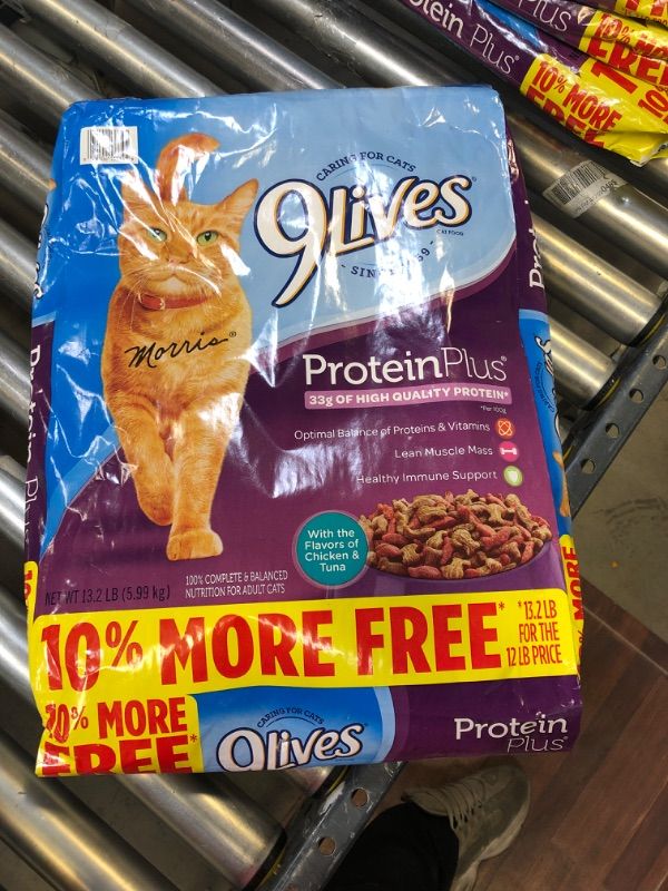 Photo 2 of 9 Lives Protein Plus Dry Cat Food