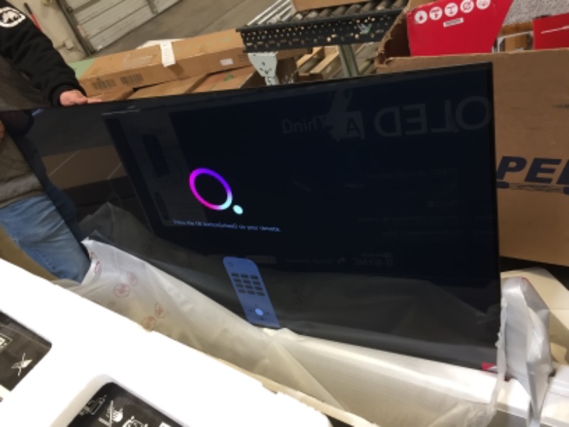 Photo 3 of LG OLED65CXPUA Alexa Built-in CX 65-inch 4K Smart OLED TV (2020 Model)

