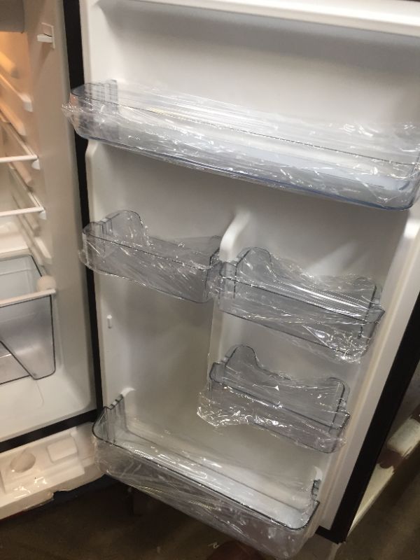 Photo 6 of Galanz GLR46TBKER Retro Compact Refrigerator, 4.6 Cu.Ft Mini Fridge with Dual Door, Adjustable Mechanical Thermostat with True Freezer, Black
