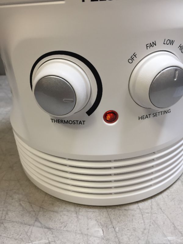 Photo 6 of PELONIS PH-17P 1500W Fast Heating, Programmable Thermostat, Easy Control, Widespread Oscillation, Over Heating Tip-Over Switch Protection, 360-Degree Surround Fan Forced Heater
(factory sealed) (opened to take photos)