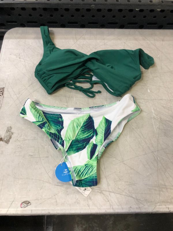 Photo 2 of CUPSHE Green Solid And Leafy Print Bikini---XS---
